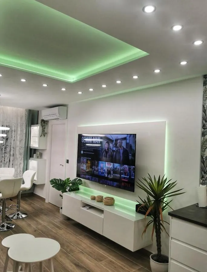 Tropical Haven On Tenerife أرونا